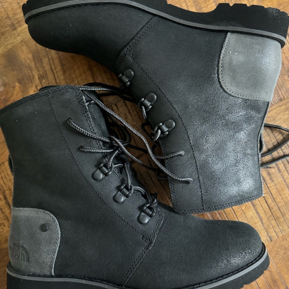 The North Face. Black Ballard Lace Boots. - Picture 2 of 5
